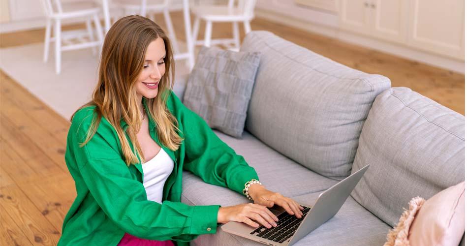 Girl searching for JavaFX cour near by